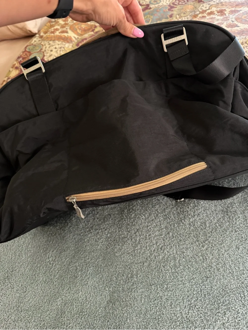 Baggallini Black Travel Weekender Carry On Bag Luggage Sleeve - Never Been Used